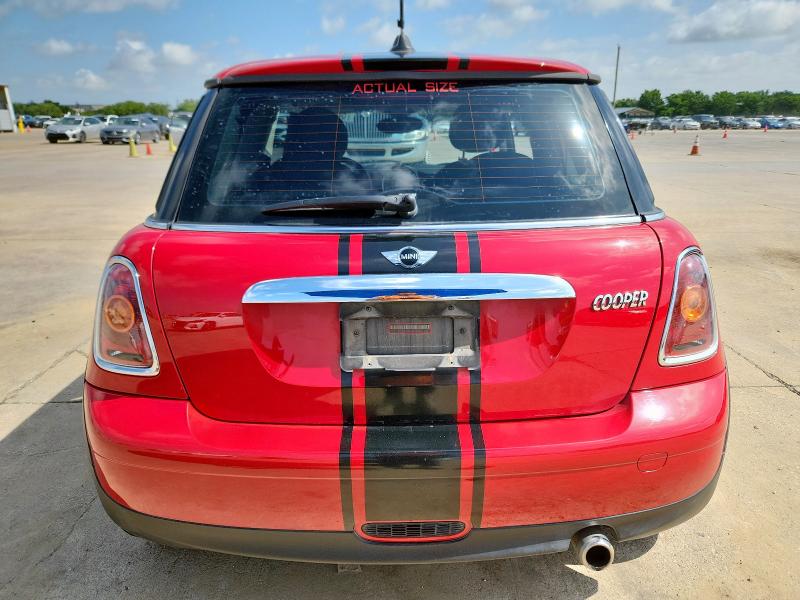 Photo 6 from auction – 2008 MINI COOPER with VIN WMWMF33518TU65547