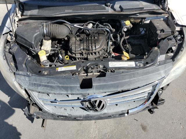 Photo 12 from auction – 2011 VOLKSWAGEN ROUTAN with VIN 2V4RW3DGXBR621792