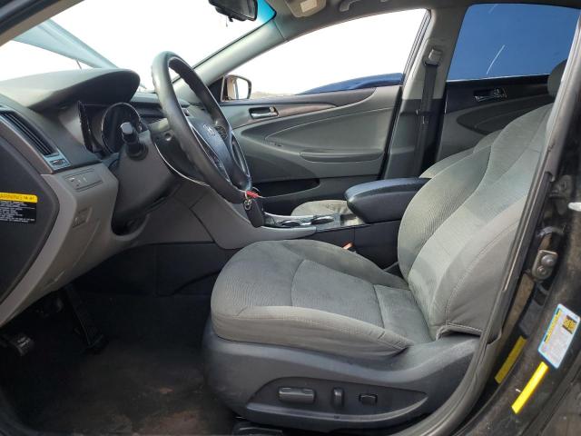 Photo 7 from auction – 2012 HYUNDAI SONATA with VIN KMHEC4A41CA037946