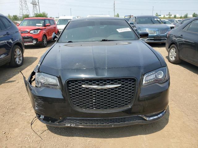 Photo 5 from auction – 2019 CHRYSLER 300 S with VIN 2C3CCABG8KH535973