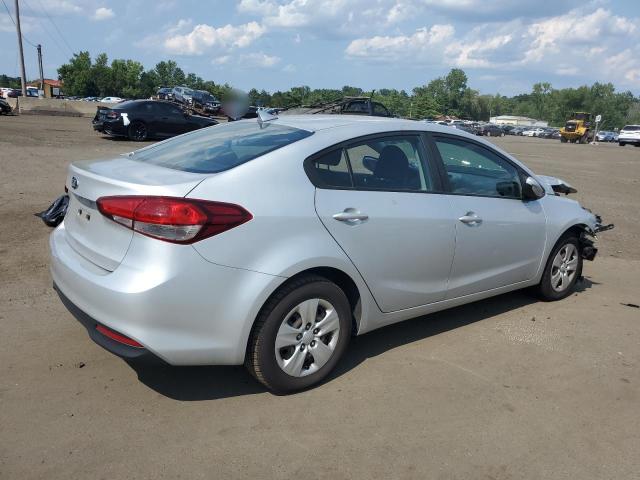 Photo 3 from auction – 2018 KIA FORTE LX with VIN 3KPFK4A75JE227426