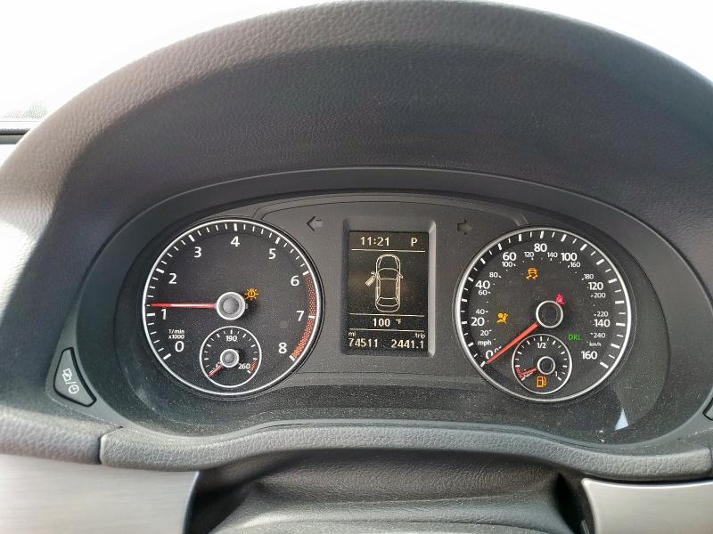 Photo 9 from auction – 2015 VOLKSWAGEN PASSAT SE with VIN 1VWBS7A36FC065623