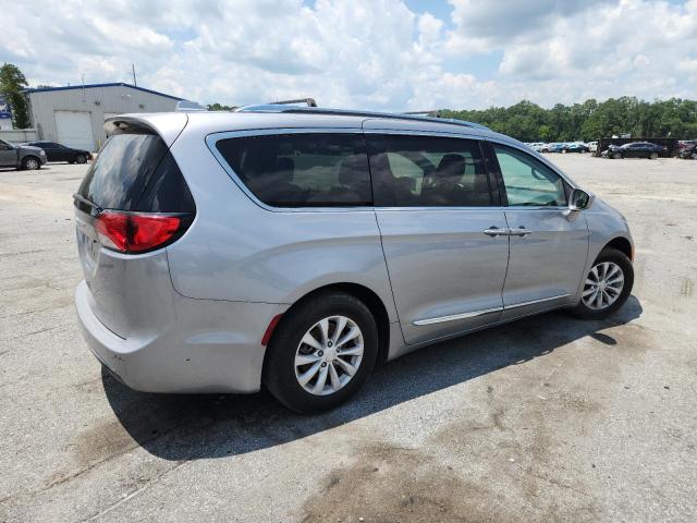 Photo 3 from auction – 2019 CHRYSLER PACIFICA T with VIN 2C4RC1BG0KR560057