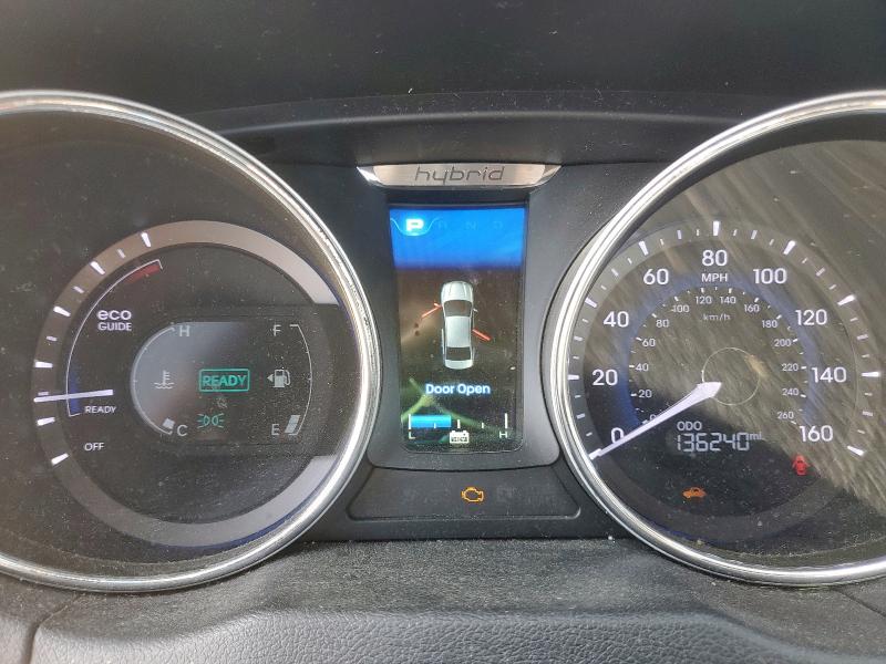 Photo 9 from auction – 2014 HYUNDAI SONATA HYB with VIN KMHEC4A4XEA109746