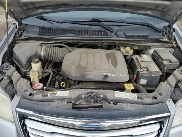 Photo 12 from auction – 2015 CHRYSLER TOWN & COU with VIN 2C4RC1BG8FR538880