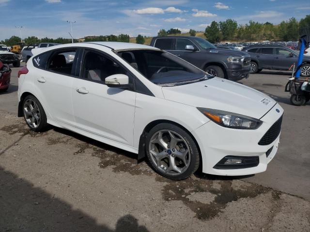 Photo 4 from auction – 2017 FORD FOCUS ST with VIN 1FADP3L92HL317125