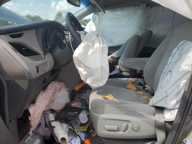 Photo 7 from auction – 2016 TOYOTA SIENNA LE with VIN 5TDKK3DC0GS753687