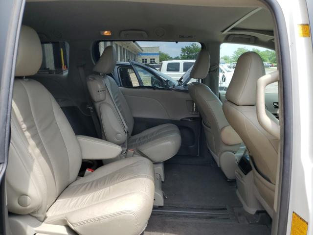 Photo 11 from auction – 2011 TOYOTA SIENNA XLE with VIN 5TDYK3DC8BS141692