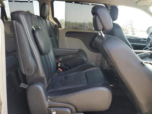 Photo 11 from auction – 2013 CHRYSLER TOWN & COU with VIN 2C4RC1CG2DR649386