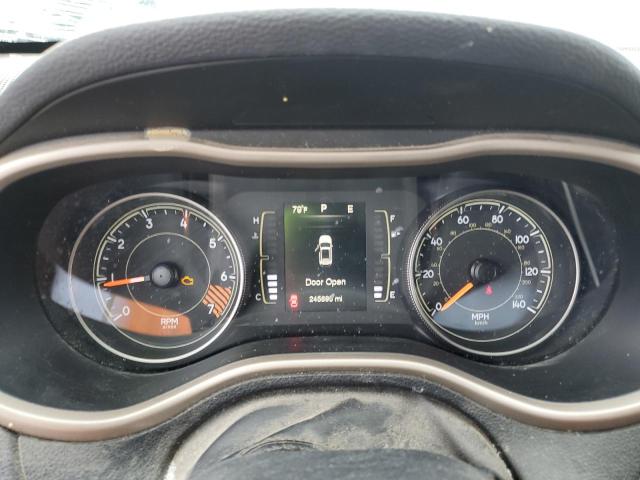 Photo 9 from auction – 2015 JEEP CHEROKEE L with VIN 1C4PJLCB3FW541933