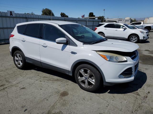 Photo 4 from auction – 2015 FORD ESCAPE SE with VIN 1FMCU0G94FUB73877