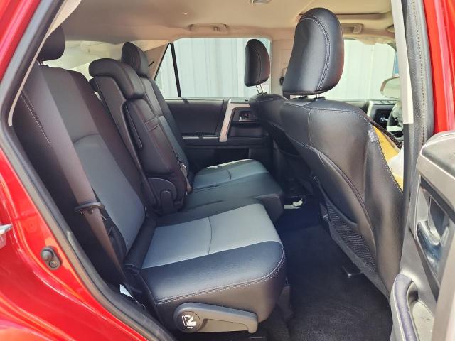 Photo 11 from auction – 2022 TOYOTA 4RUNNER SR with VIN JTEFU5JR6N5275256