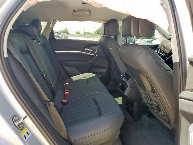Photo 11 from auction – 2022 AUDI E-TRON PRE with VIN WA1LAAGE8NB032881