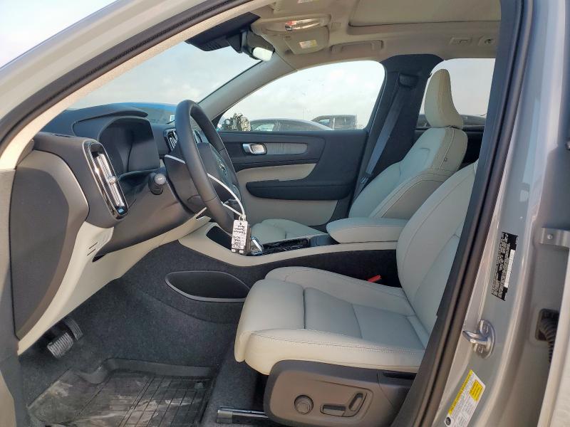Photo 7 from auction – 2025 VOLVO XC40 PLUS with VIN YV4L12UC3S2592377