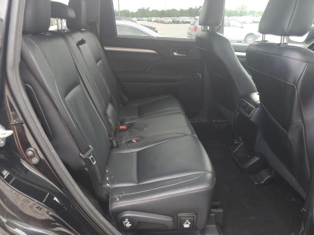 Photo 11 from auction – 2017 TOYOTA HIGHLANDER with VIN 5TDJGRFH6HS031909