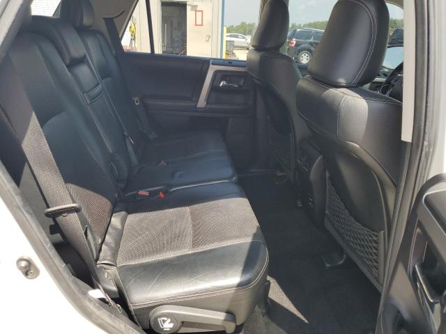 Photo 10 from auction – 2014 TOYOTA 4RUNNER SR with VIN JTEBU5JRXE5159296