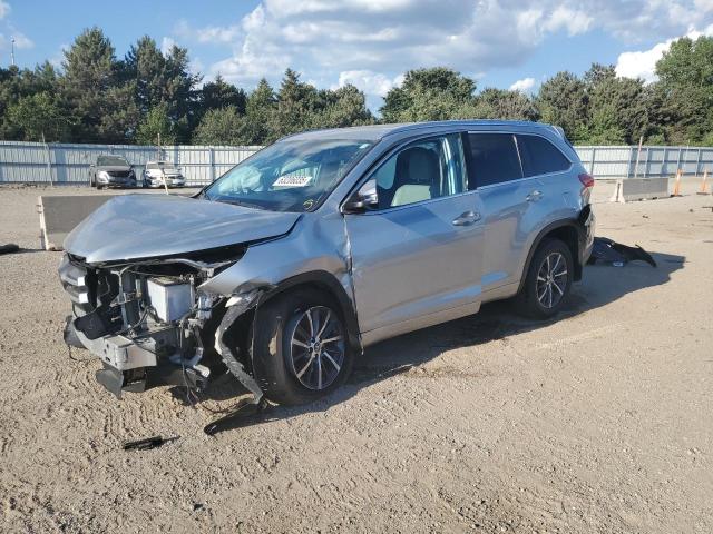 TOYOTA HIGHLANDER 2018 with VIN 5TDJZRFH6JS854291 - Photo from auction