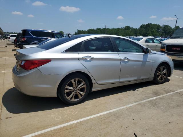 Photo 3 from auction – 2012 HYUNDAI SONATA SE with VIN 5NPEC4AC5CH423161