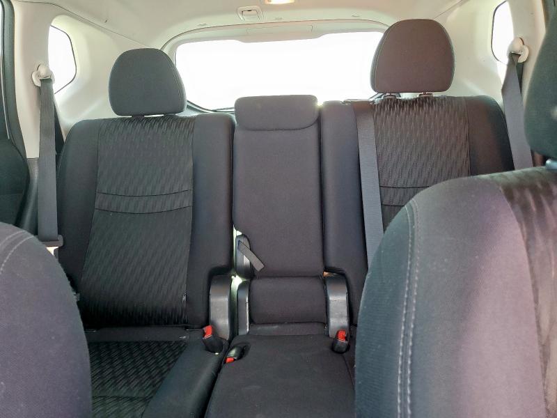 Photo 10 from auction – 2019 NISSAN ROGUE S with VIN 5N1AT2MT0KC746795
