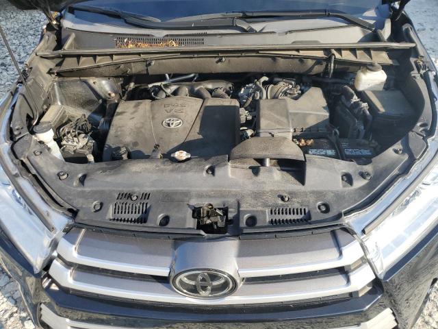 Photo 12 from auction – 2018 TOYOTA HIGHLANDER with VIN 5TDBZRFH2JS906200