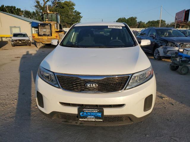 Photo 5 from auction – 2014 KIA SORENTO LX with VIN 5XYKTCA60EG425742