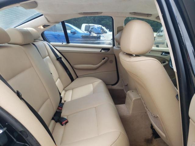 Photo 10 from auction – 2004 BMW 325 I with VIN WBAET37464NJ42690