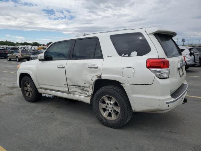 Photo 2 from auction – 2011 TOYOTA 4RUNNER SR with VIN JTEZU5JRXB5032106