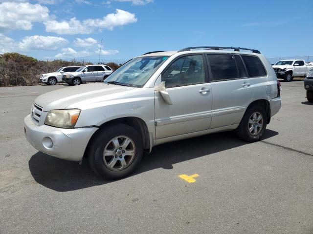 TOYOTA HIGHLANDER 2004 with VIN JTEGP21A840035772 - Photo from auction