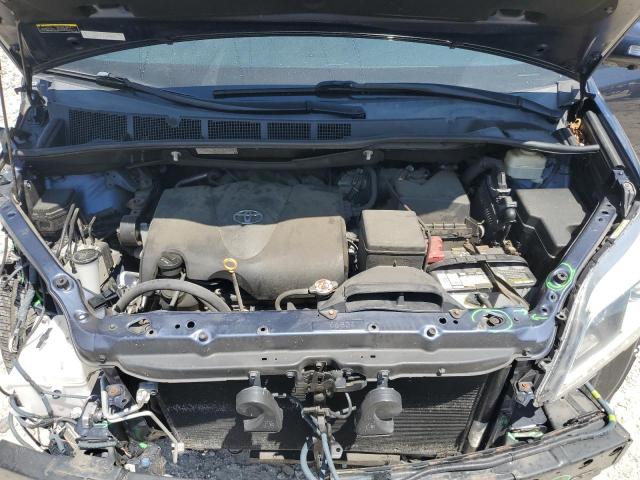 Photo 12 from auction – 2018 TOYOTA SIENNA XLE with VIN 5TDDZ3DC1JS193304