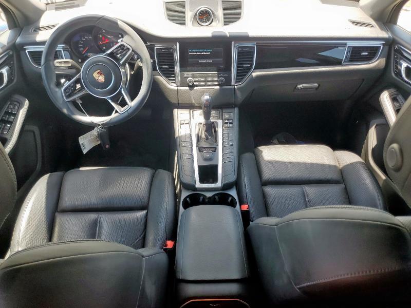 Photo 8 from auction – 2017 PORSCHE MACAN with VIN WP1AA2A53HLB08161