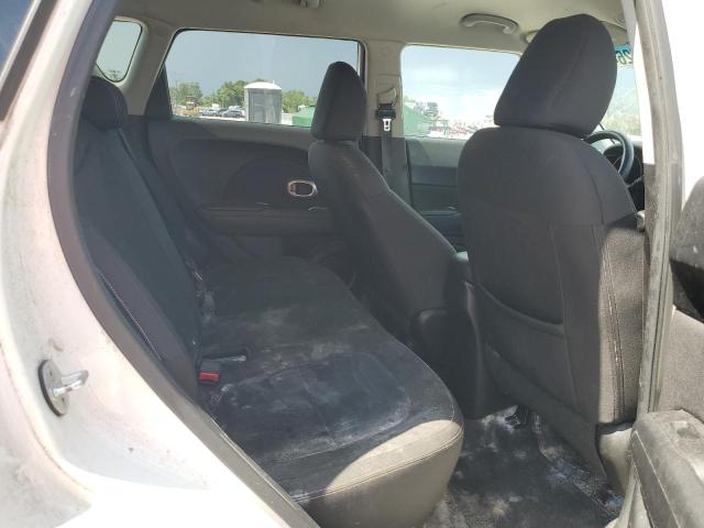 Photo 11 from auction – 2014 KIA SOUL with VIN KNDJN2A27E7014333