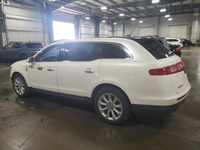 Photo 2 from auction – 2018 LINCOLN MKT with VIN 2LMHJ5AT0JBL02491