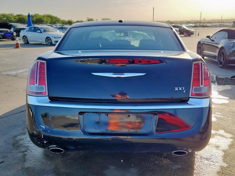 Photo 6 from auction – 2014 CHRYSLER 300C with VIN 2C3CCAEG6EH275797
