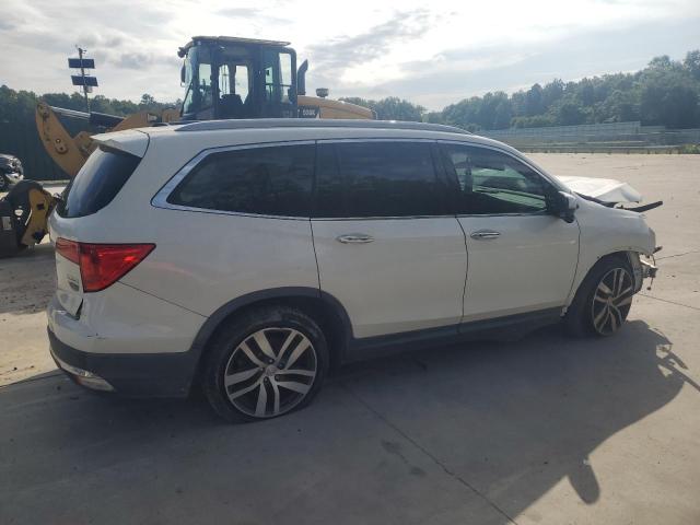 Photo 3 from auction – 2016 HONDA PILOT TOUR with VIN 5FNYF5H94GB011676