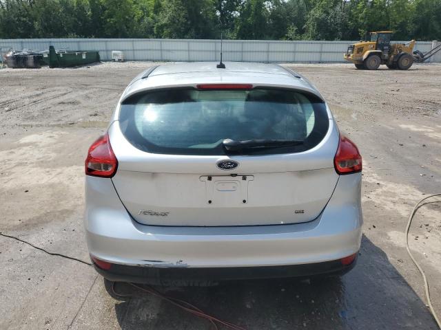 Zdjęcie 6 z aukcji – 2017 FORD FOCUS SE z VIN 1FADP3K27HL231569