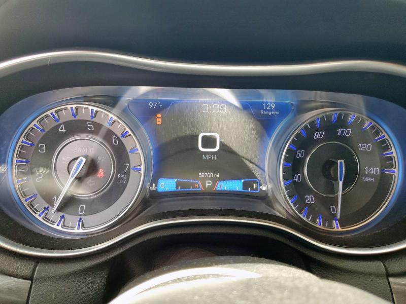 Photo 9 from auction – 2019 CHRYSLER 300 TOURING with VIN 2C3CCAAG3KH755667