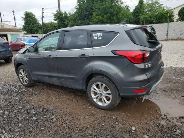 Photo 2 from auction – 2019 FORD ESCAPE SE with VIN 1FMCU9GD2KUB44445