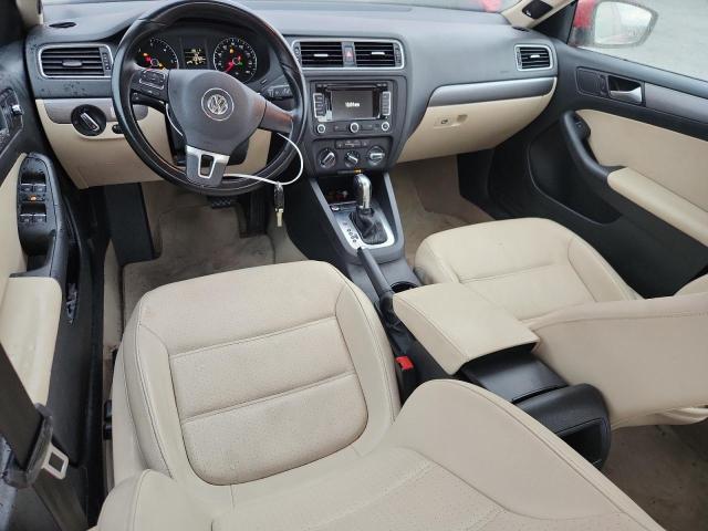 Photo 8 from auction – 2014 VOLKSWAGEN JETTA with VIN 3VWLL7AJ7EM427262