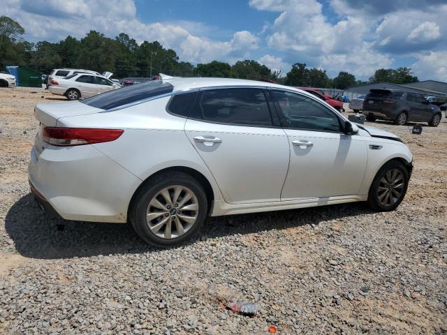 Photo 3 from auction – 2017 KIA OPTIMA EX with VIN 5XXGU4L33HG163719