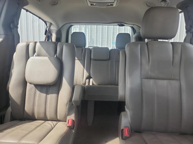 Photo 10 from auction – 2014 CHRYSLER TOWN & COU with VIN 2C4RC1CG6ER108214