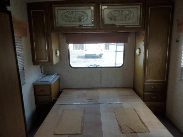 Снимка 9 от търг – 1993 WINNEBAGO BRAVE 33V с VIN 1GBJP37N5N3317480
