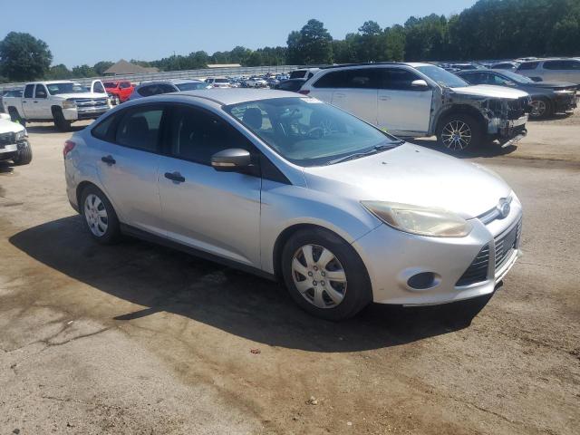 Photo 4 from auction – 2014 FORD FOCUS S with VIN 1FADP3E20EL272441