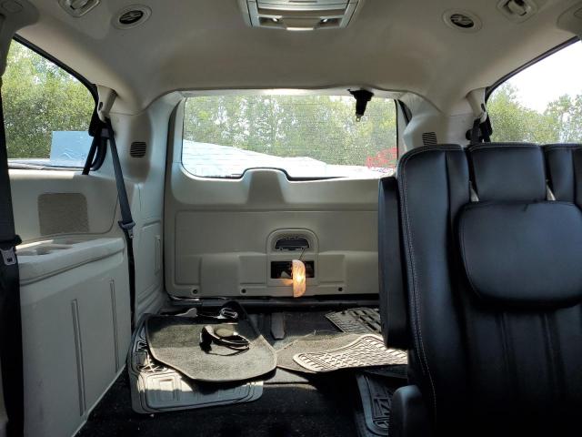 Photo 10 from auction – 2013 CHRYSLER TOWN & COU with VIN 2C4RC1BG1DR632368