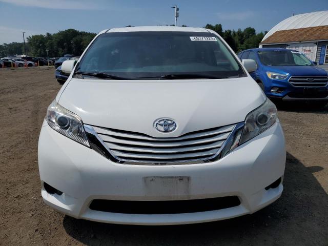 Photo 5 from auction – 2017 TOYOTA SIENNA LE with VIN 5TDKZ3DC9HS819781
