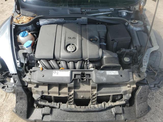 Photo 11 from auction – 2013 VOLKSWAGEN BEETLE with VIN 3VWJX7AT8DM679758