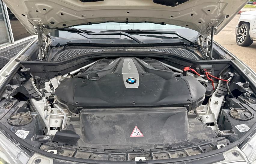 Photo 7 from auction – 2014 BMW X5 XDRIVE5 with VIN 5UXKR6C52E0C03067