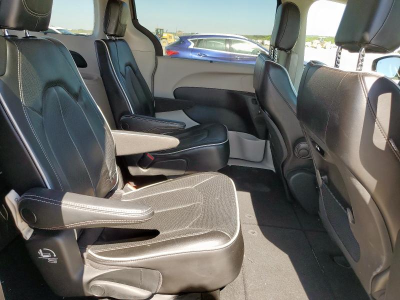 Photo 11 from auction – 2023 CHRYSLER PACIFICA LIMITED with VIN 2C4RC1GG3PR552406