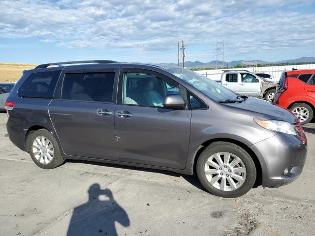 Photo 4 from auction – 2011 TOYOTA SIENNA XLE with VIN 5TDDK3DC5BS007365