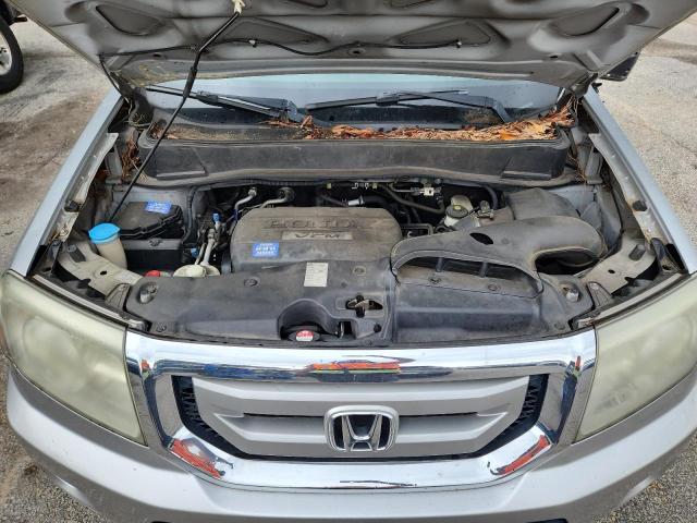 Photo 12 from auction – 2010 HONDA PILOT EXL with VIN 5FNYF3H5XAB010007