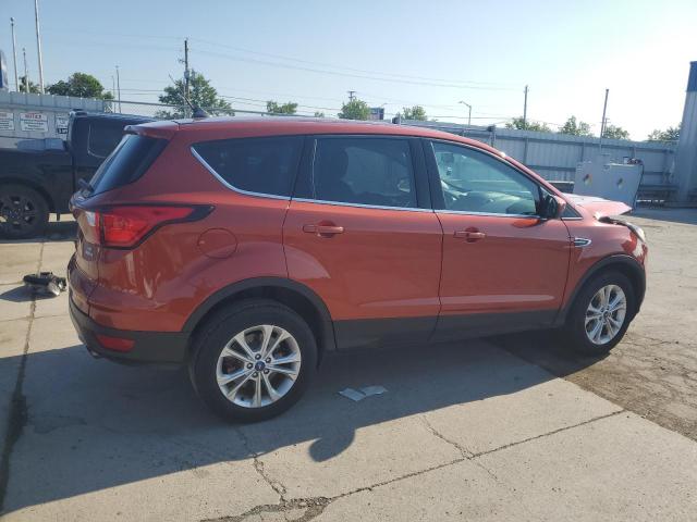 Photo 3 from auction – 2019 FORD ESCAPE SE with VIN 1FMCU9GD9KUA96443